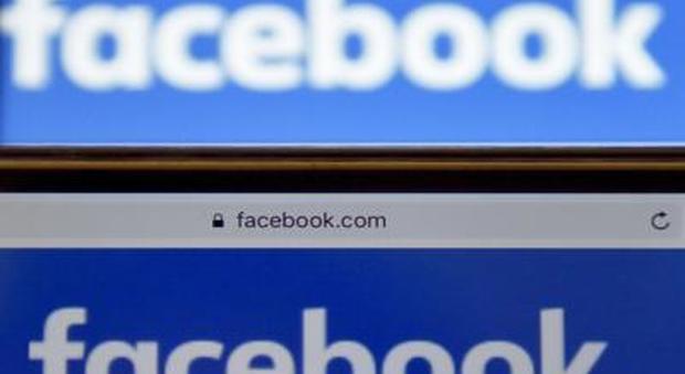 Tutti possono spiarci su Facebook (anche chi non Ã¨ nostro amico): ecco come