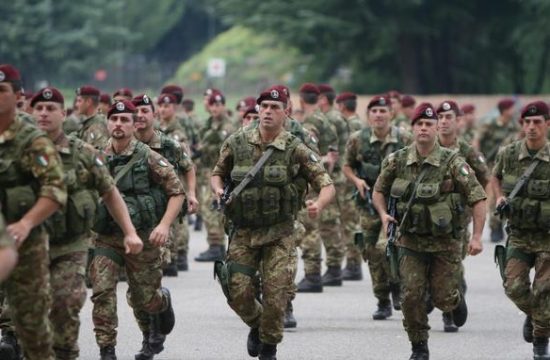 RITORNA LA LEVA MILITARE OBBLIGATORIA DAL 2018 PER TUTTI I MAGGIORENNI. È UFFICIALE!