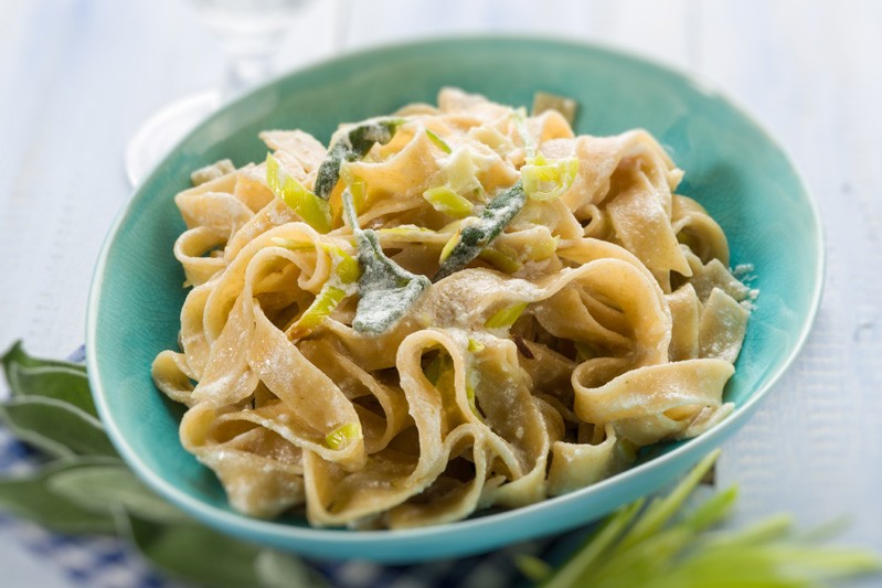 Pappardelle cremose alla salvia - Fidelity Cucina