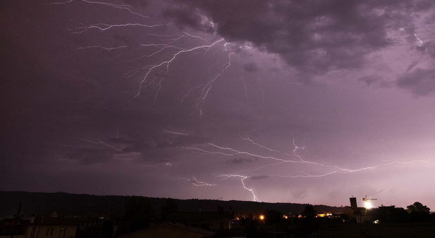 Allerta meteo: temporali sui monti, rischio allagamenti e "colate rapide" -Previsioni