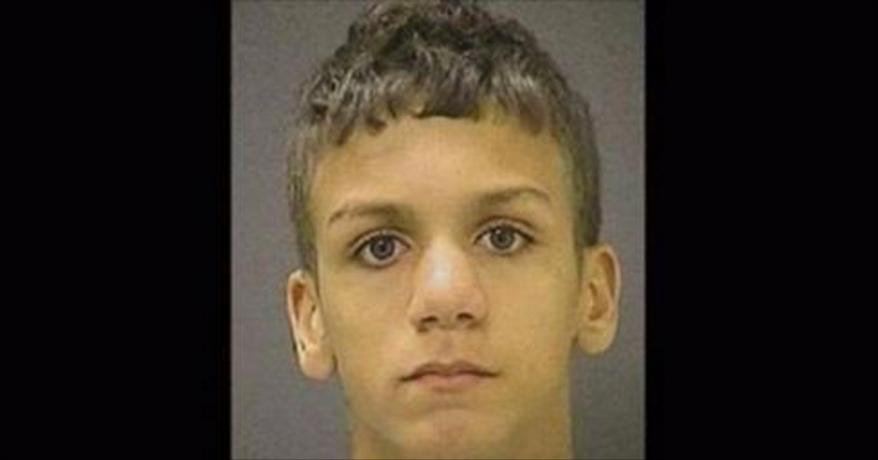 Madre trova figlio 14enne a fare una cosa terribile, e chiama la polizia. Potrebbe non uscire più