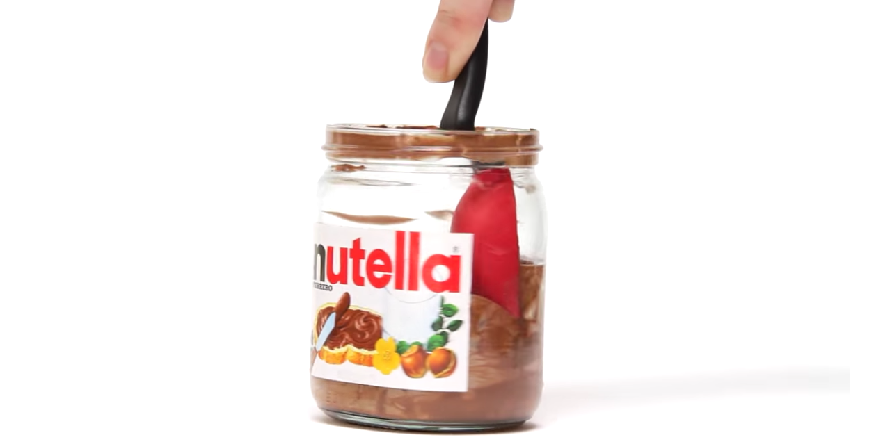 Arriva il cucchiaio capace di raccogliere fino all'ultima goccia di Nutella - Roba da Donne