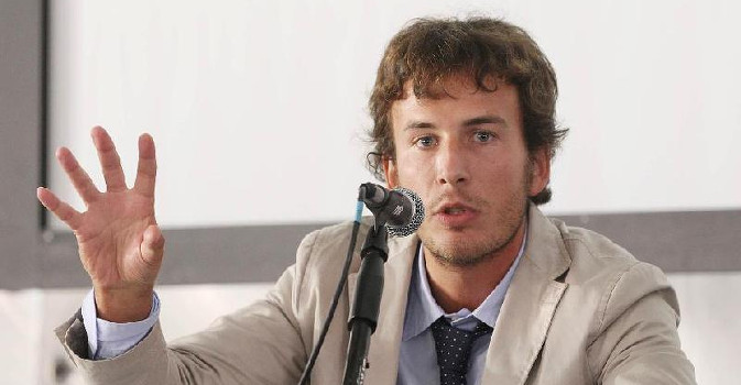 "VI SIETE MAI CHIESTI PERCHÉ L'ISIS NON UCCIDE FINANZIERI E PEZZI GROSSI DELL'OCCIDENTE?"; IL "DELIRIO" DI DIEGO FUSARO SULLE BESTIE ISLAMICHE