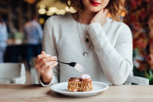 7 cose da non fare subito dopo aver mangiato