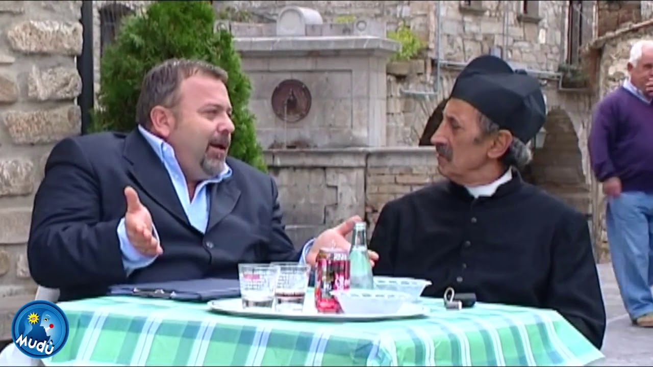 IL PARROCO E LE POMPE FUNEBRI - UCCIO DE SANTIS - YouTube - LinkShared