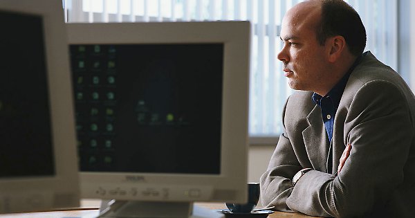 Skip.Li | Email aziendali, la sentenza della Corte dei diritti dell'uomo: quando il capo pu&ograve; spiarla e licenziarti