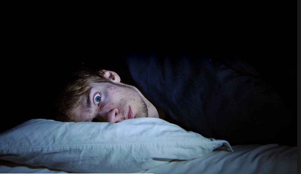 Ti sei mai svegliato di notte incapace di muoverti? Ecco cosa hai...