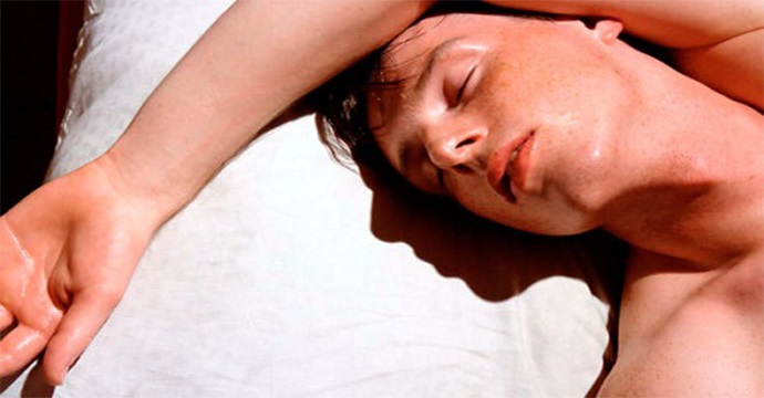 5 trucchi per dormire bene quando fa caldo