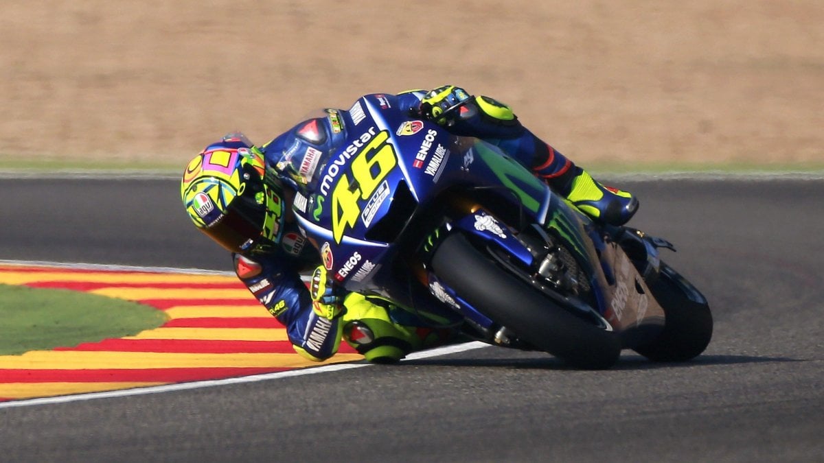 MotoGp, Aragon: Viñales in pole, Lorenzo secondo. Fantastico Rossi: centra la prima fila - Repubblica.it
