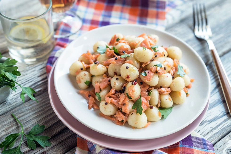 Ricetta Gnocchi al salmone e doppio pepe - Cucchiaio d'Argento