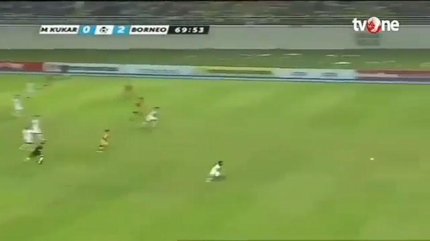 Indonesia, attaccante o saetta? Il gol di Puhiri è irreale | Video Sky