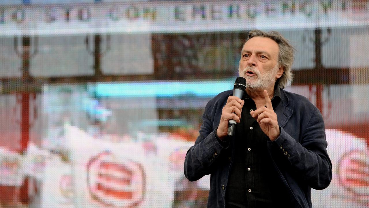 Migranti, Gino Strada: "Al governo metà fascisti e metà coglioni" - Repubblica Tv - la Repubblica.it