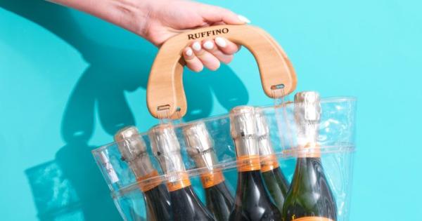 Arriva la borsa porta prosecco (la più desiderata dell'estate) - Radio 105