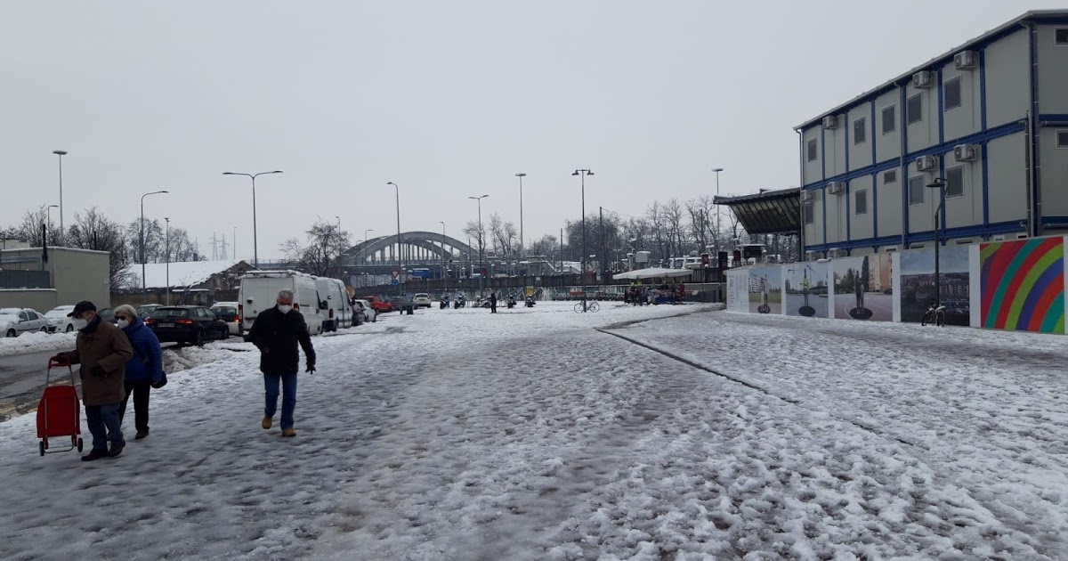 L'URLO: Milano, 10 cm di neve mandano in crisi Beppe Sala