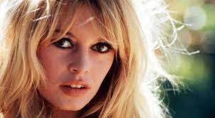 I miei pensieri, i miei pensieri.: Brigitte Bardot e le sue idee sul covid.