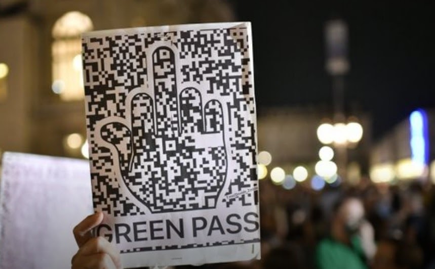 L'URLO: No Green Pass: cortei in tutta Italia, in migliaia a Milano