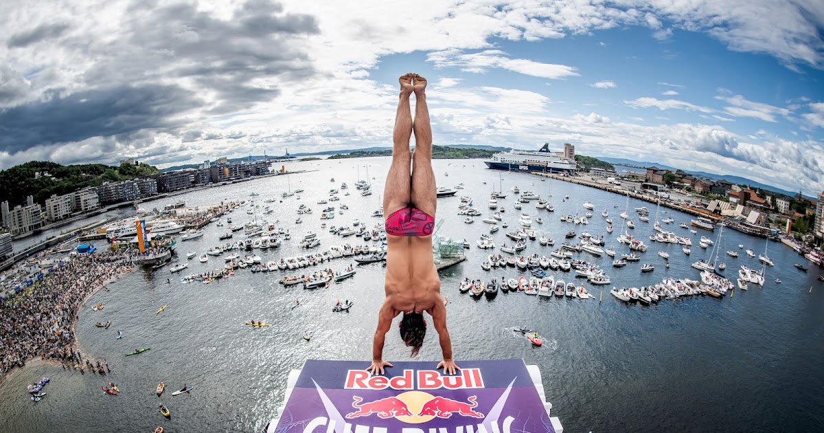 L'URLO: Red Bull Cliff Diving, suggestivo spettacolo al teatro di Oslo