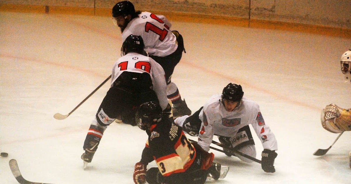 L'URLO: Hockey ghiaccio, fra Milano Bears e Old Boys trionfano gli 'umarell'