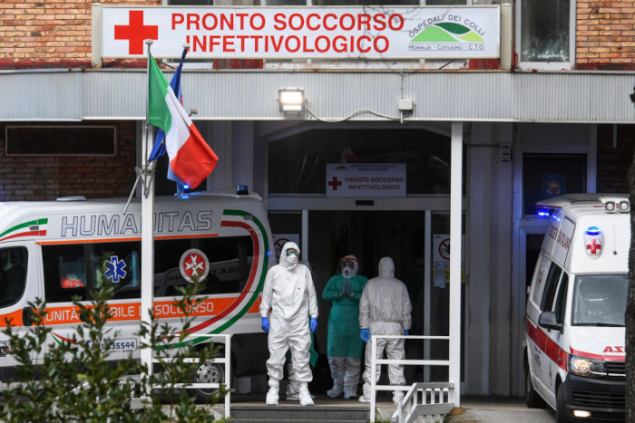 Il medico del 118 rompe l’omertà: “Sui più fragili, il vaccino anti-Covid è l’arma letale” - Come Don Chisciotte