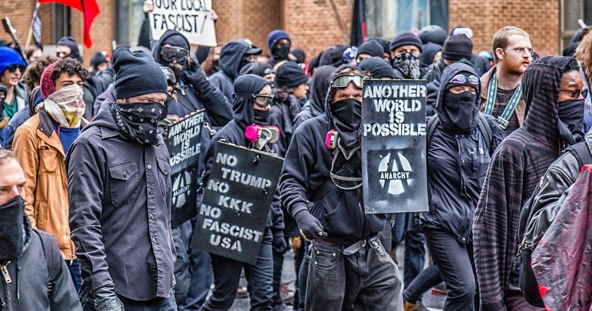 L'URLO: Antifa, non solo Trump, l'organizzazione è terrorista anche per l'Europa