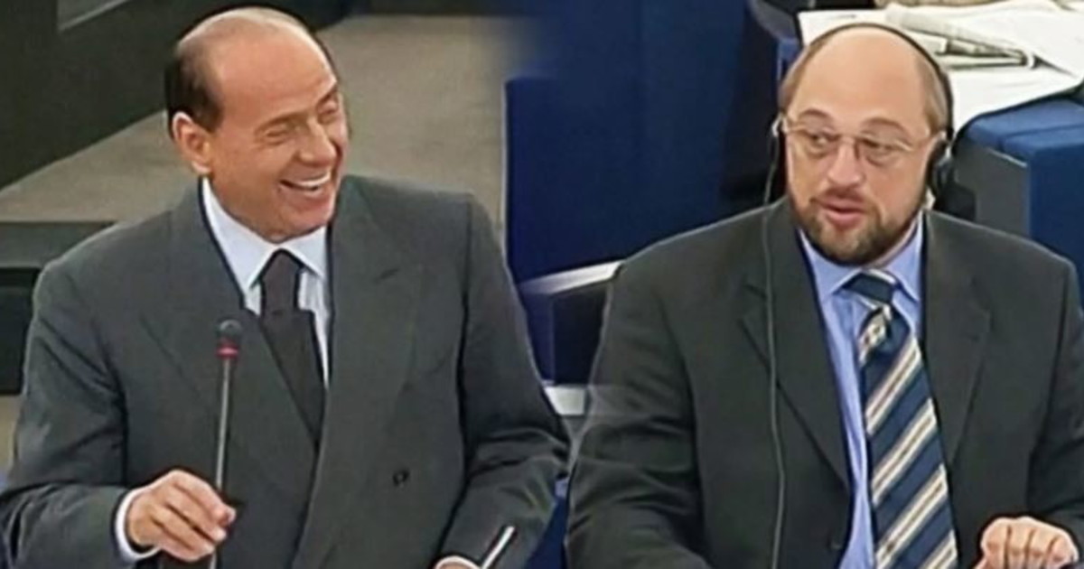 Berlusconi, l'ultimo sfregio di Schulz: