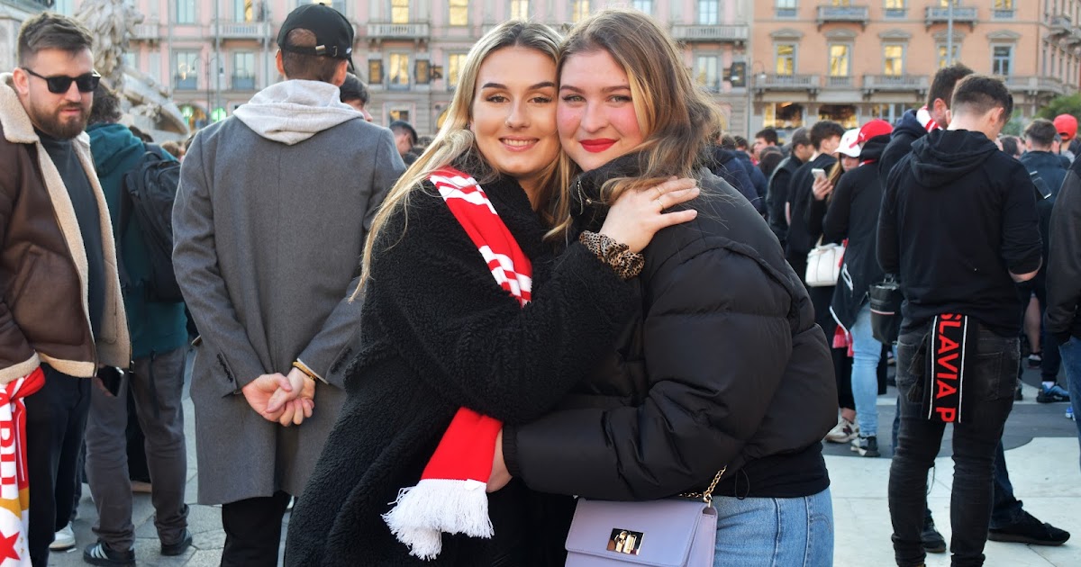 L'URLO: Milan-Slavia Praga: tifosi cechi in Piazza Duomo, cori, colori e belle ragazze